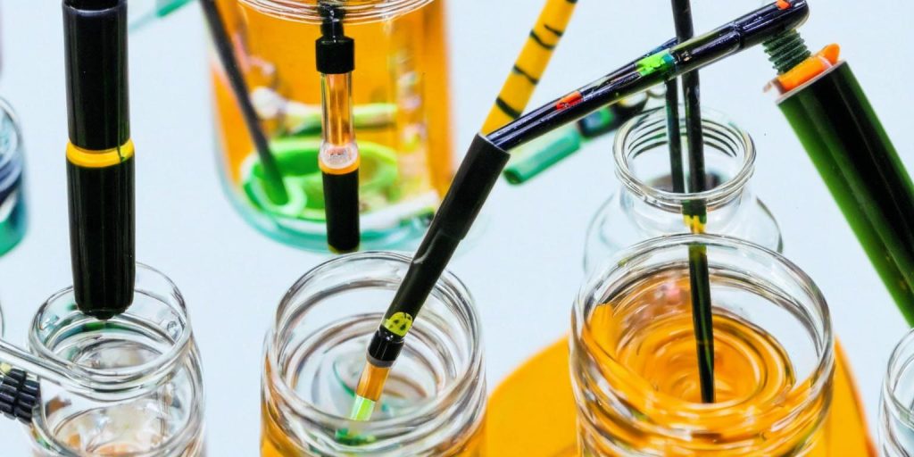 Utilizing a Nectar Collector: The Ultimate Guide to Dab Straws & Nectar Collectors
 